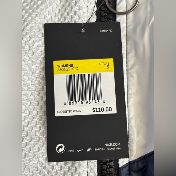 Nike Woven Track Jacket 'Paisley Black Navy White' (size wmns S) - Picture 4 of 9